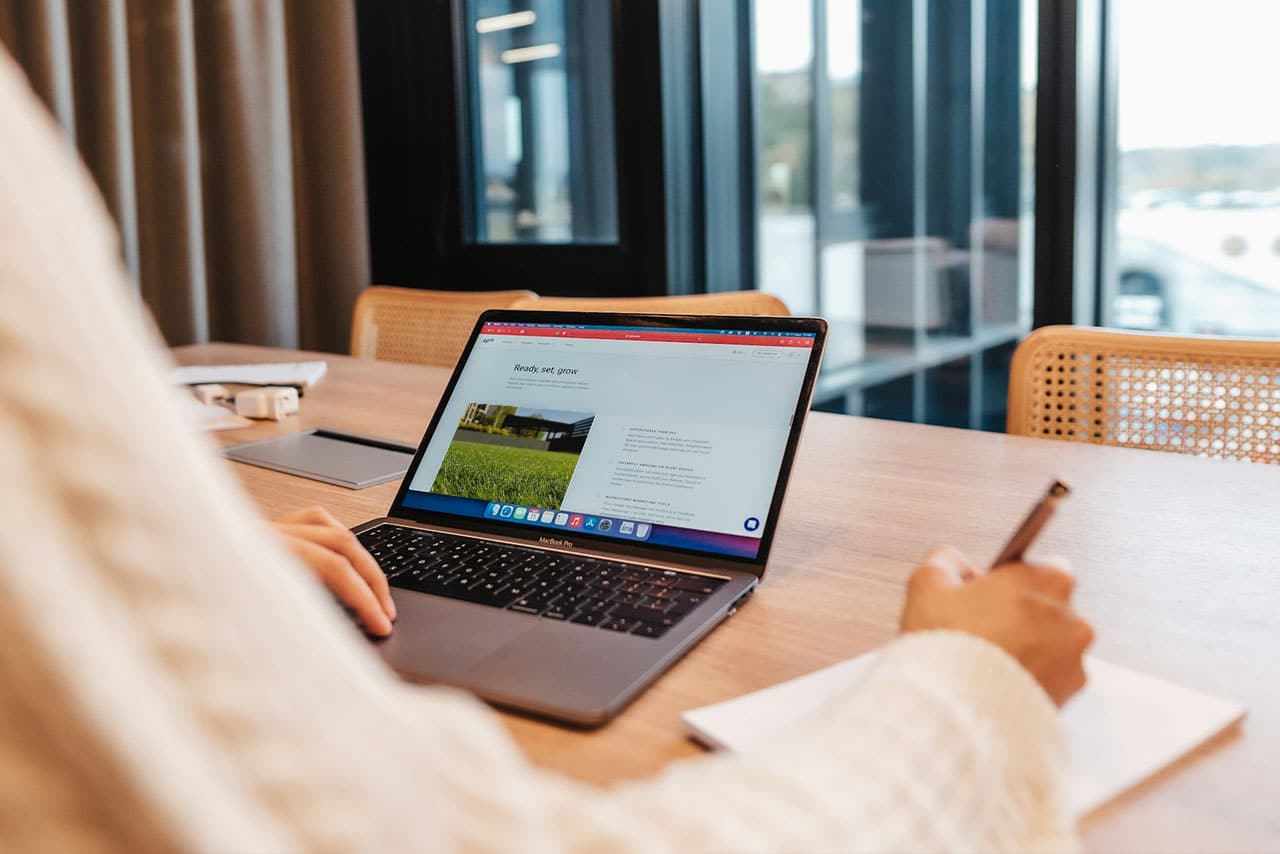 Are DIY Website Builders Good Enough for Green Industry Businesses?